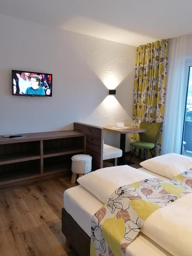 Pension Claudia Zell Am See Exterior foto