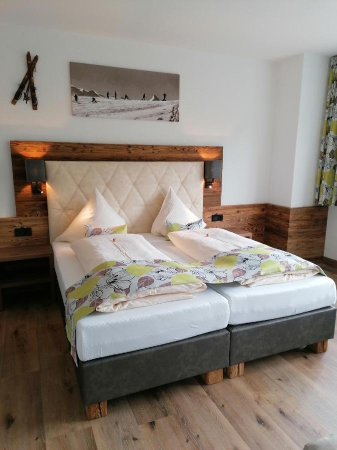 Pension Claudia Zell Am See Exterior foto